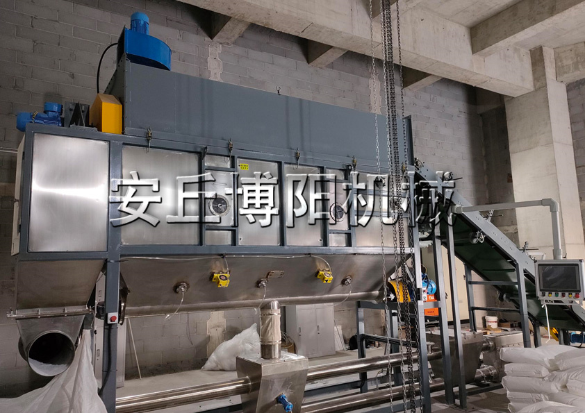 尿素顆粒自動拆包機(jī)的特點是什么？